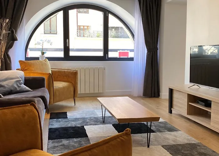Le Royal 4 - Apartment For 4 People In The City Center